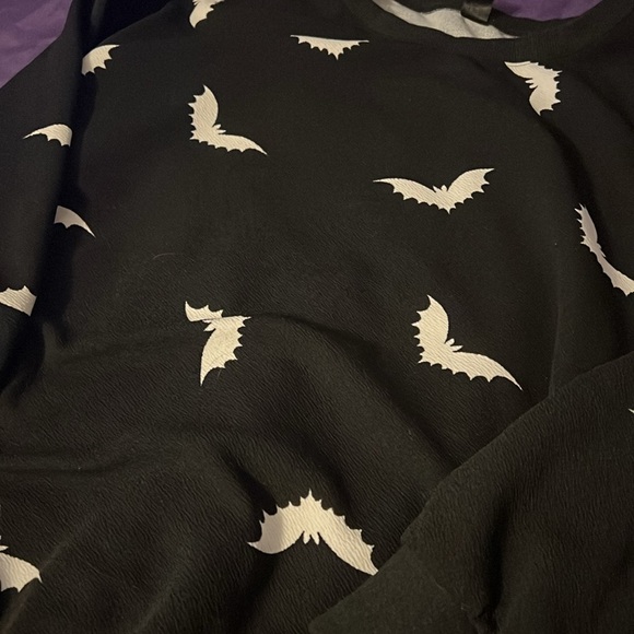 Bat Crew Neck - Picture 3 of 8